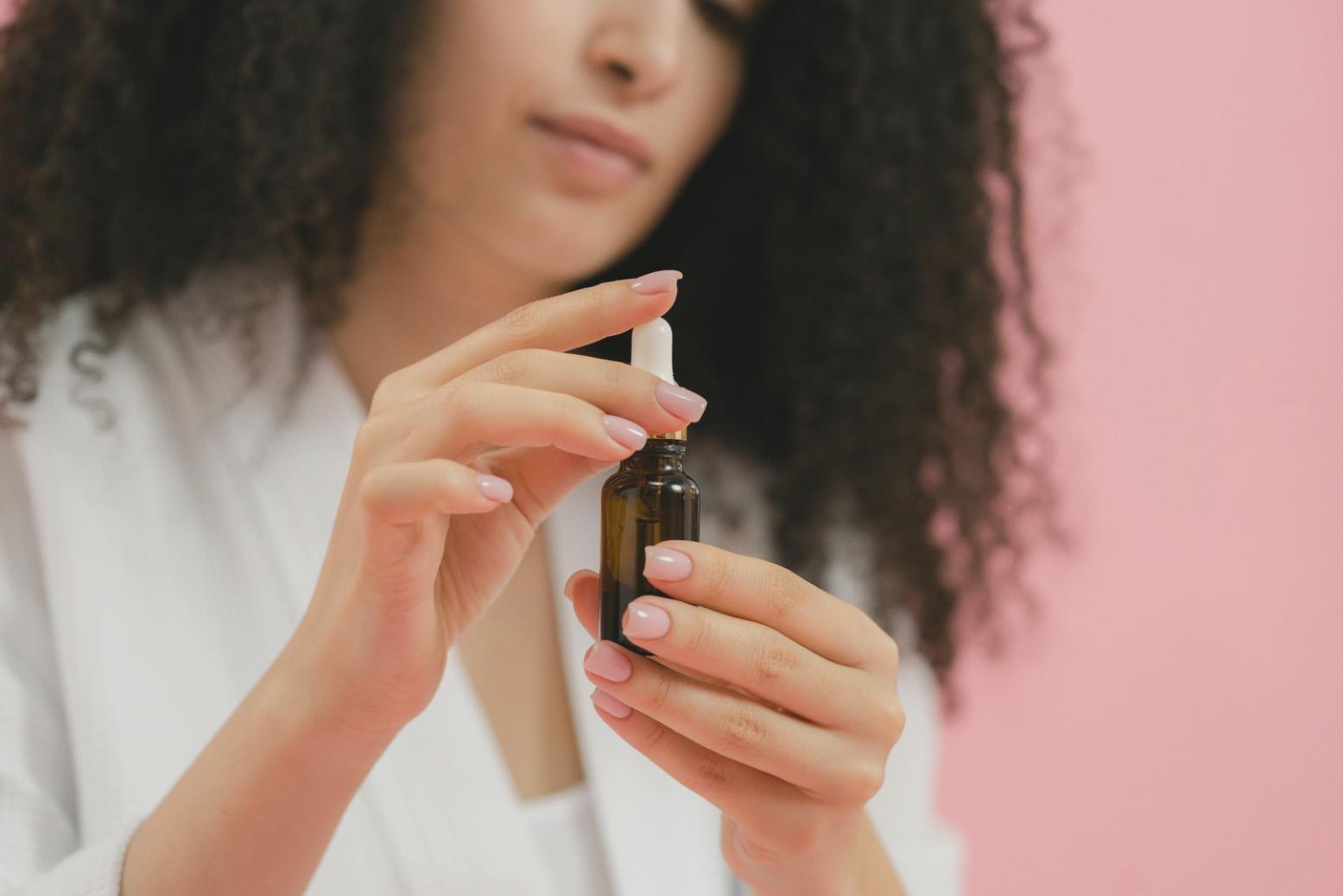 Atelier de formation beauté avec produits et techniques modernes